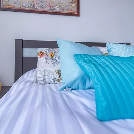 Rent Like - Aleja Jana Pawla Ii 61 *