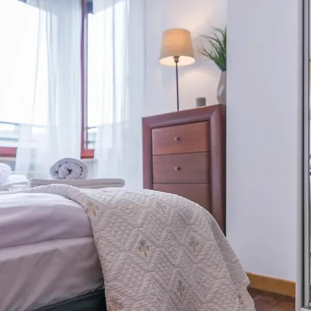 Rent Like - Aleja Jana Pawla Ii 61
