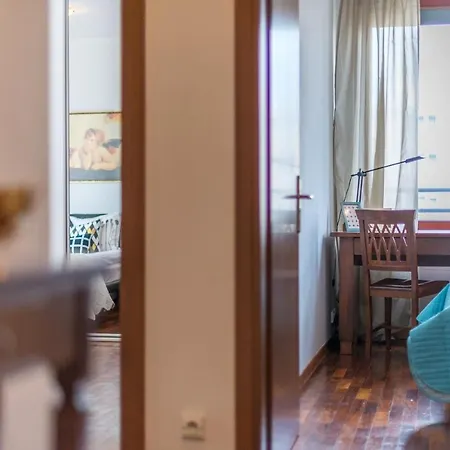 Rent Like - Aleja Jana Pawla Ii 61 * Varsó